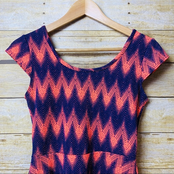 Myth Mini Cap Sleeve Dress Blue Coral Pink Small - Picture 3 of 4